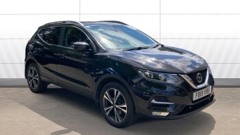 Nissan Qashqai 1.3 DiG-T N-Connecta 5dr Petrol Hatchback